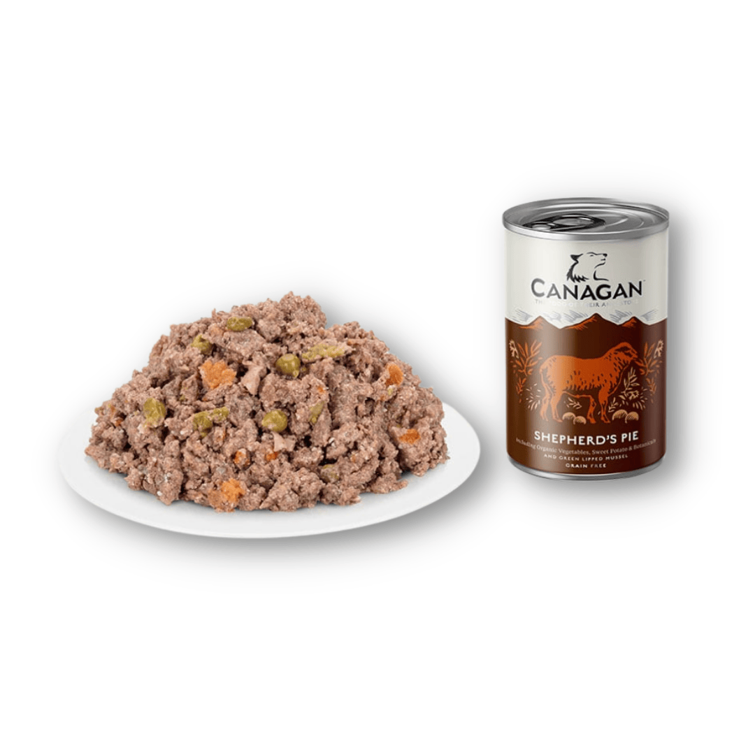 Canagan Shepherd's Pie Wet Dog Food 400g tin aside a plate of the food served.