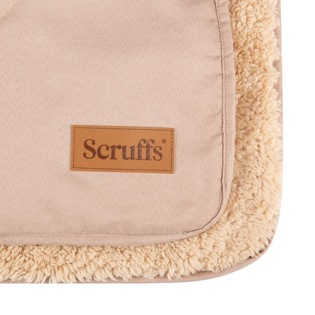 Up close shot of a beige Scruffs Snuggle Blanket.